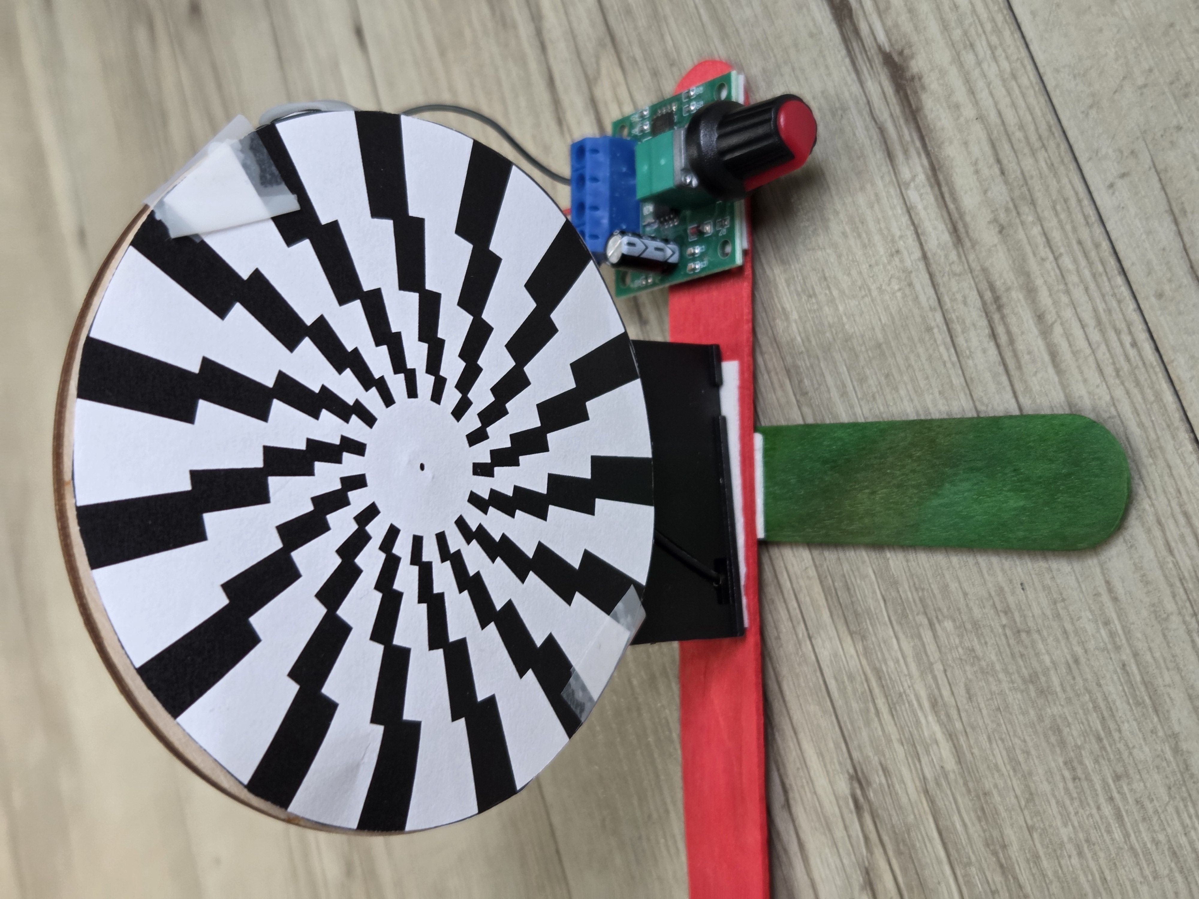 Maak een kleurenmachine met optische illusies